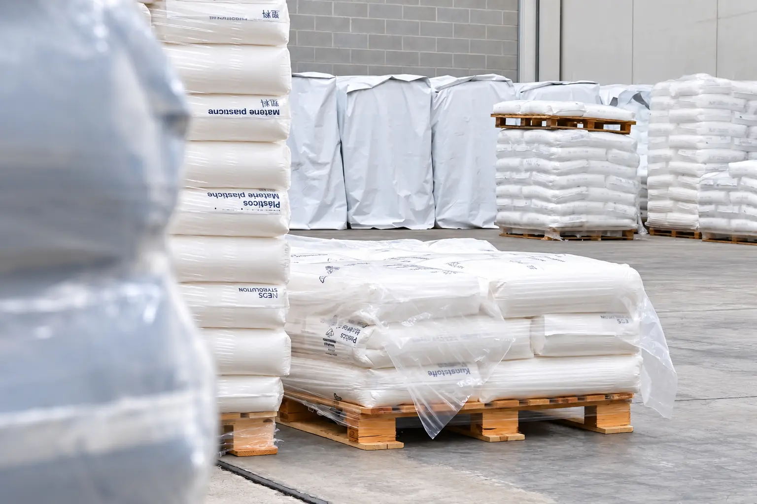 BREVI-PLAST-Srl_Logistica-efficiente-magazzino